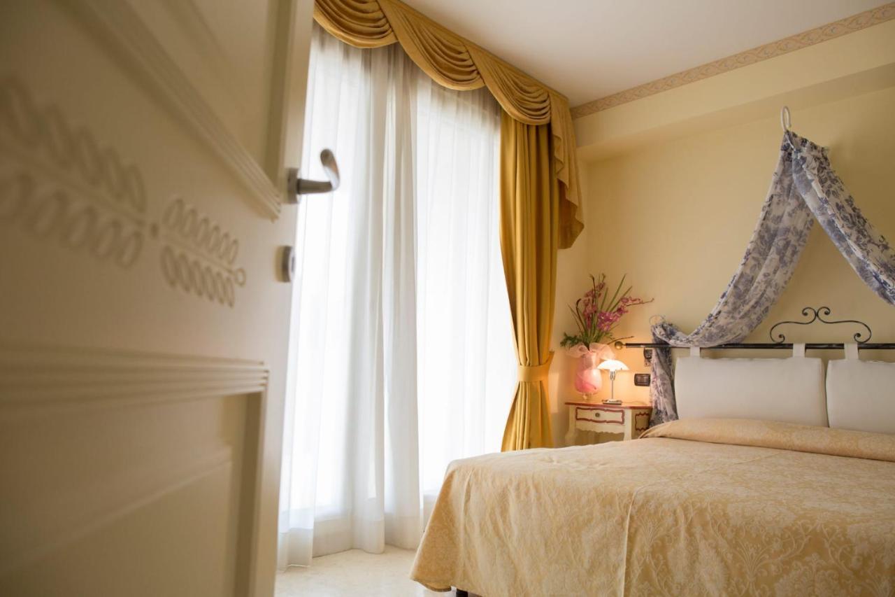 Appartamento Du Lac 1 Desenzano del Garda Ngoại thất bức ảnh