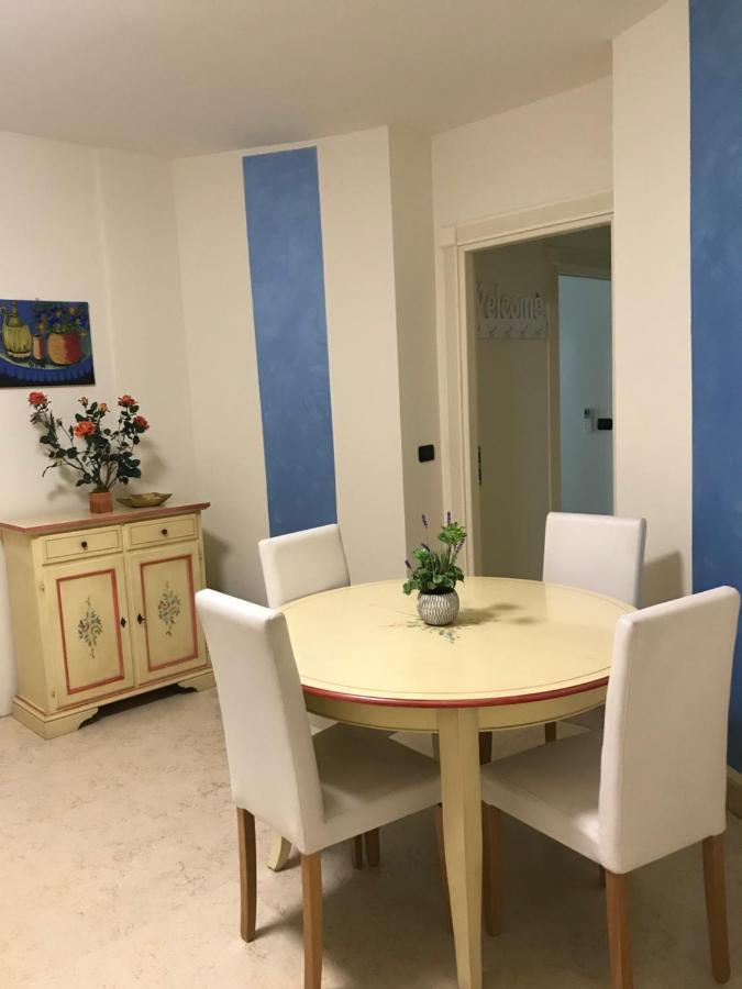 Appartamento Du Lac 1 Desenzano del Garda Ngoại thất bức ảnh