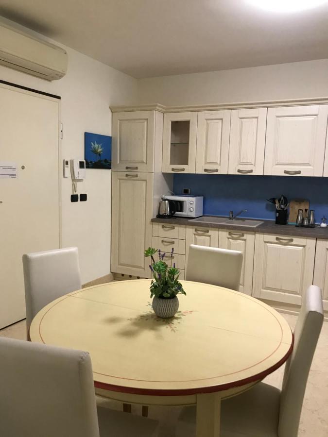 Appartamento Du Lac 1 Desenzano del Garda Ngoại thất bức ảnh
