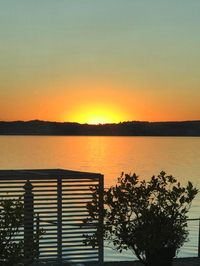Appartamento Du Lac 1 Desenzano del Garda Ngoại thất bức ảnh